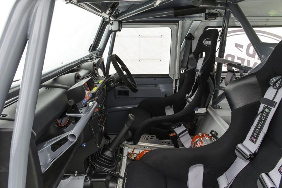  Land Rover Defender 90 Challenge Car 2014 года  (фото 4 из 35)